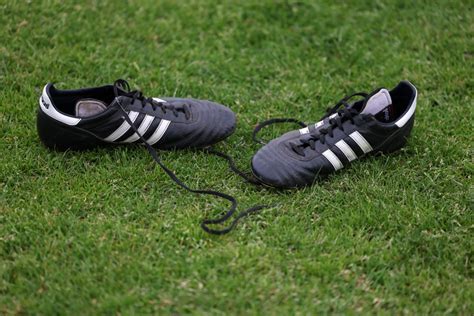 scarpe adidas e prada prezzo|La nuova linea di scarpe da calcio di Adidas in collaborazione con .